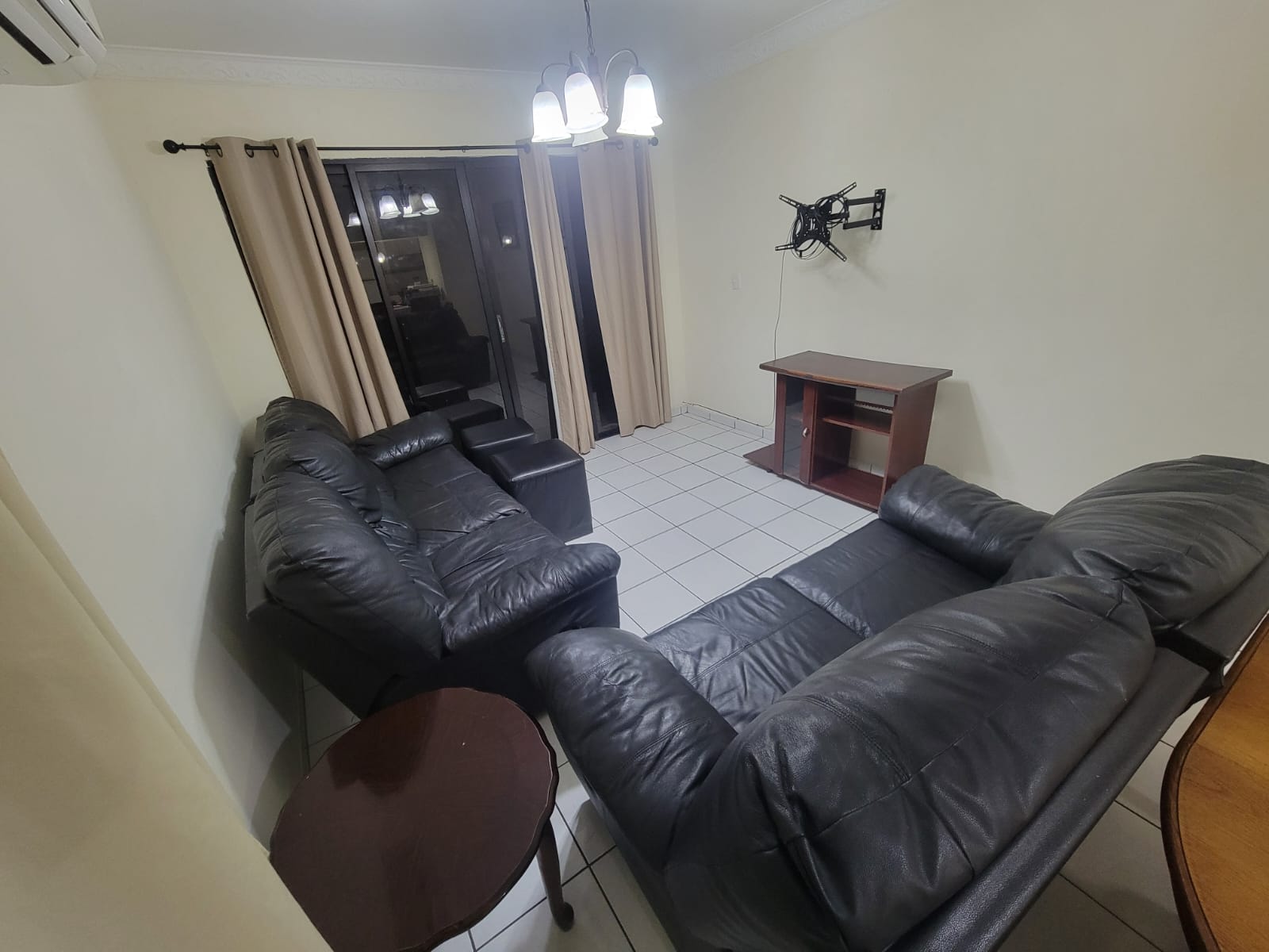Se Renta Apartamento Amueblado en Lomas del Guijarro 101