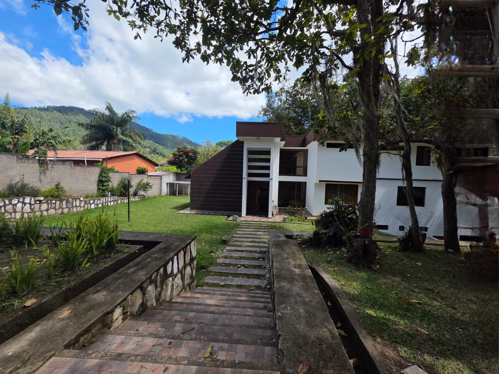 Se Renta Casa En Santa Lucia